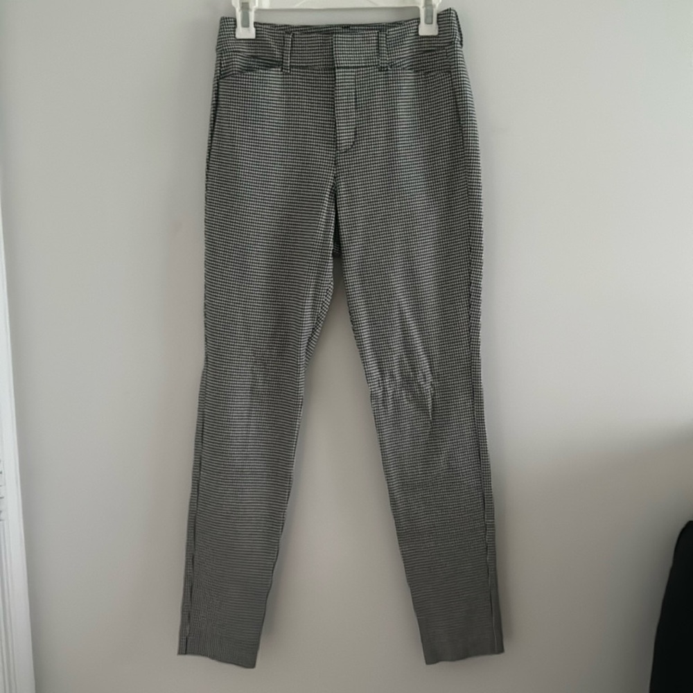 Old Navy High Waisted Skinny Trouser Size 4